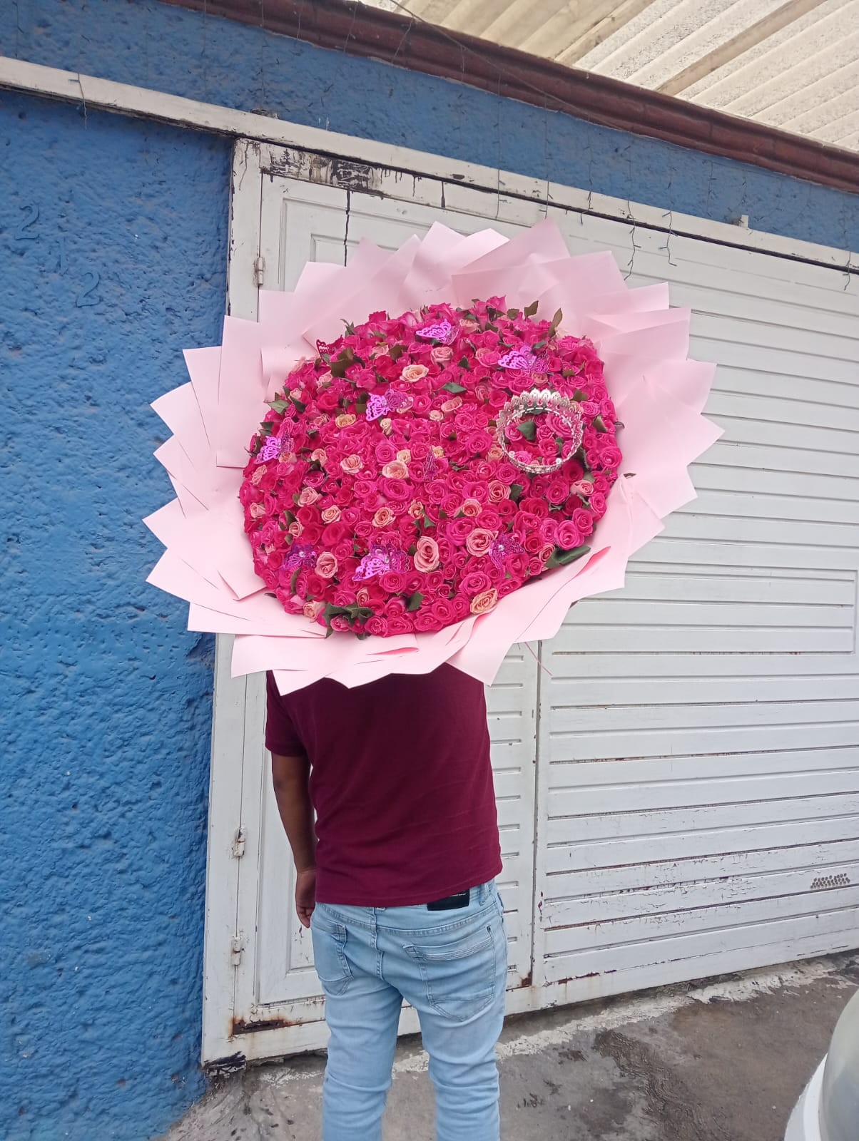400 rosas y corona