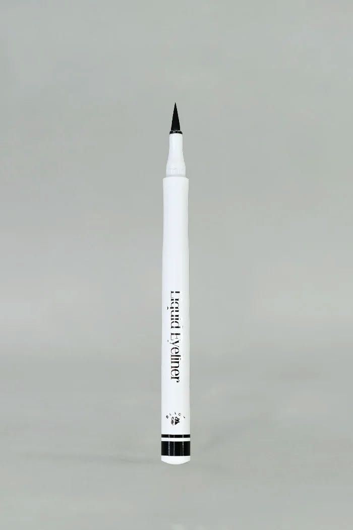 PLUMÓN LIQUID EYELINER