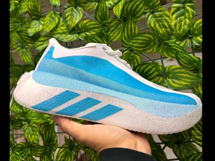 Adidas Hyperboost Edge Variación Azul2