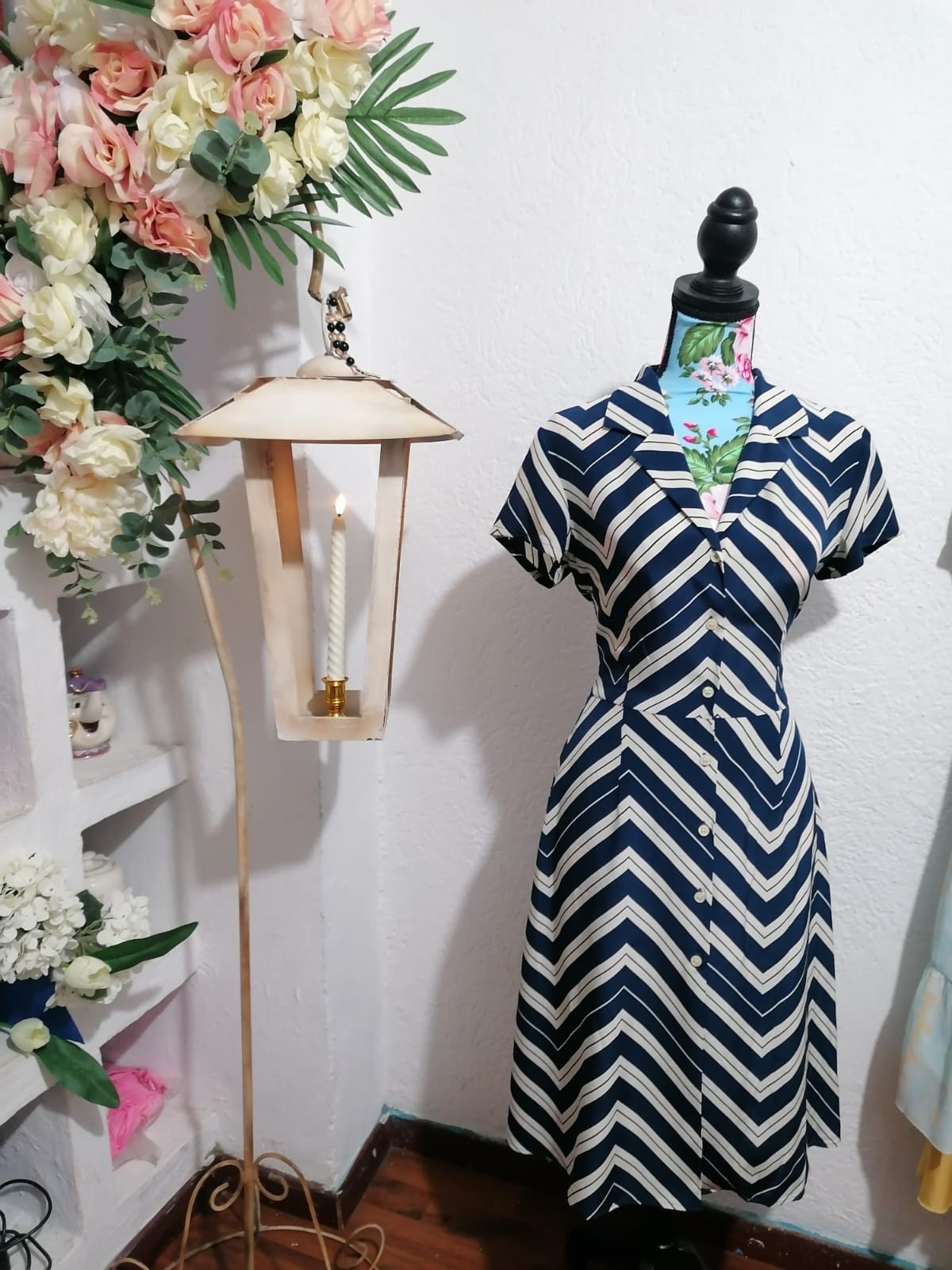 Vestido Azul Con Blanco
